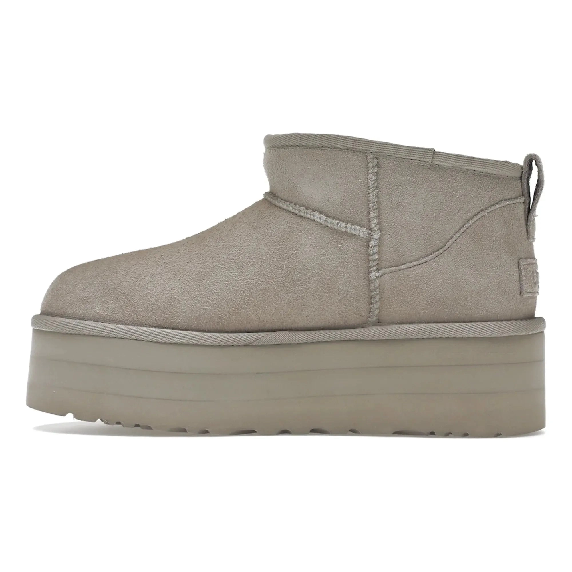 UGG Classic Ultra Mini Platform Goat (W)